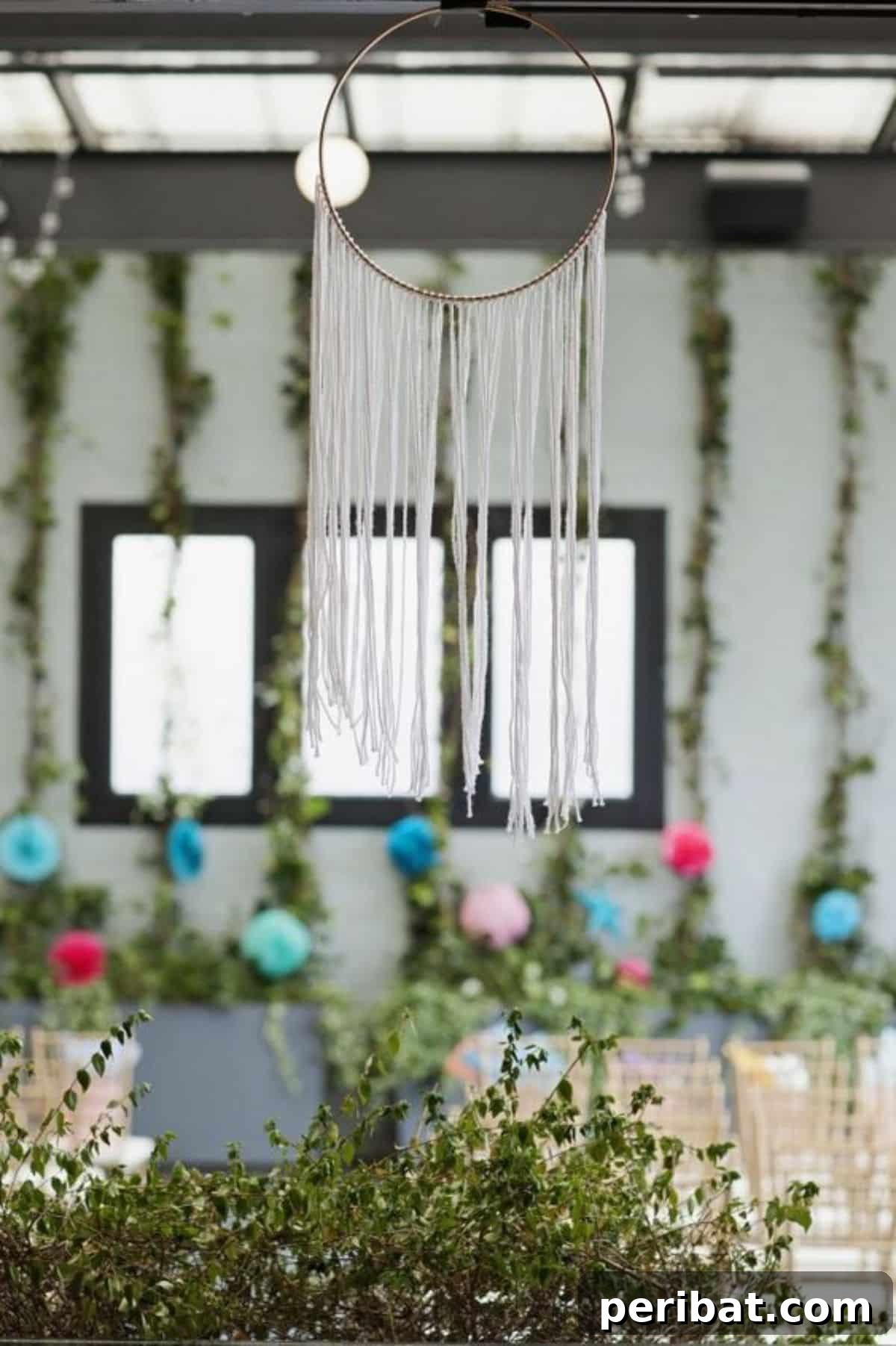 Crafting Dream Catchers: 50 DIY Ideas and Starter Kits 28 DIY Minimalist Dream Catcher Party Decor