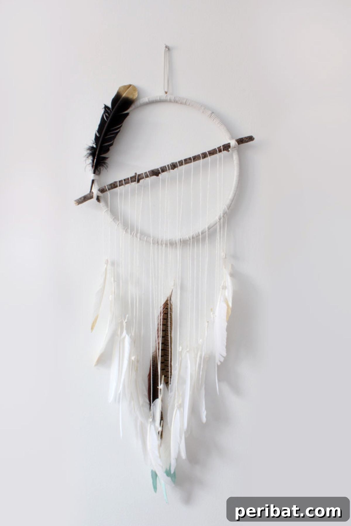 Crafting Dream Catchers: 50 DIY Ideas and Starter Kits 38 DIY Die Hard Dream Catcher™
