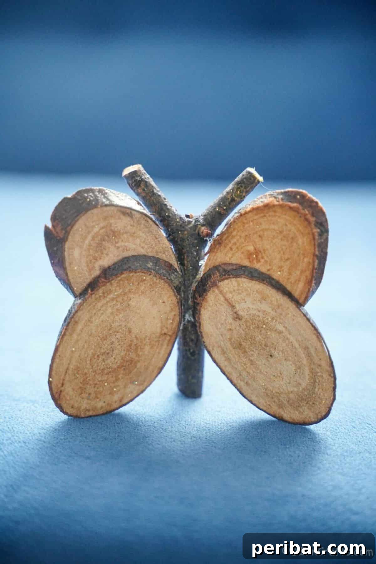 26 DIY Eclectic Decor Ideas to Spark Your Creativity 12 DIY Wood Slice Butterfly Decoration