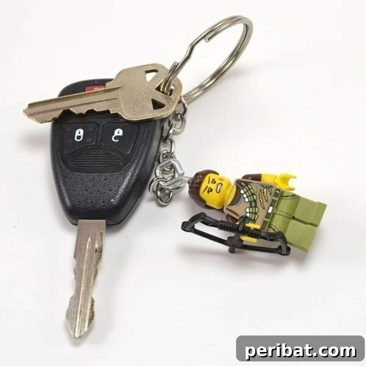 Craft 50 Amazing DIY Keychains 33 DIY LEGO Figure Key Chains