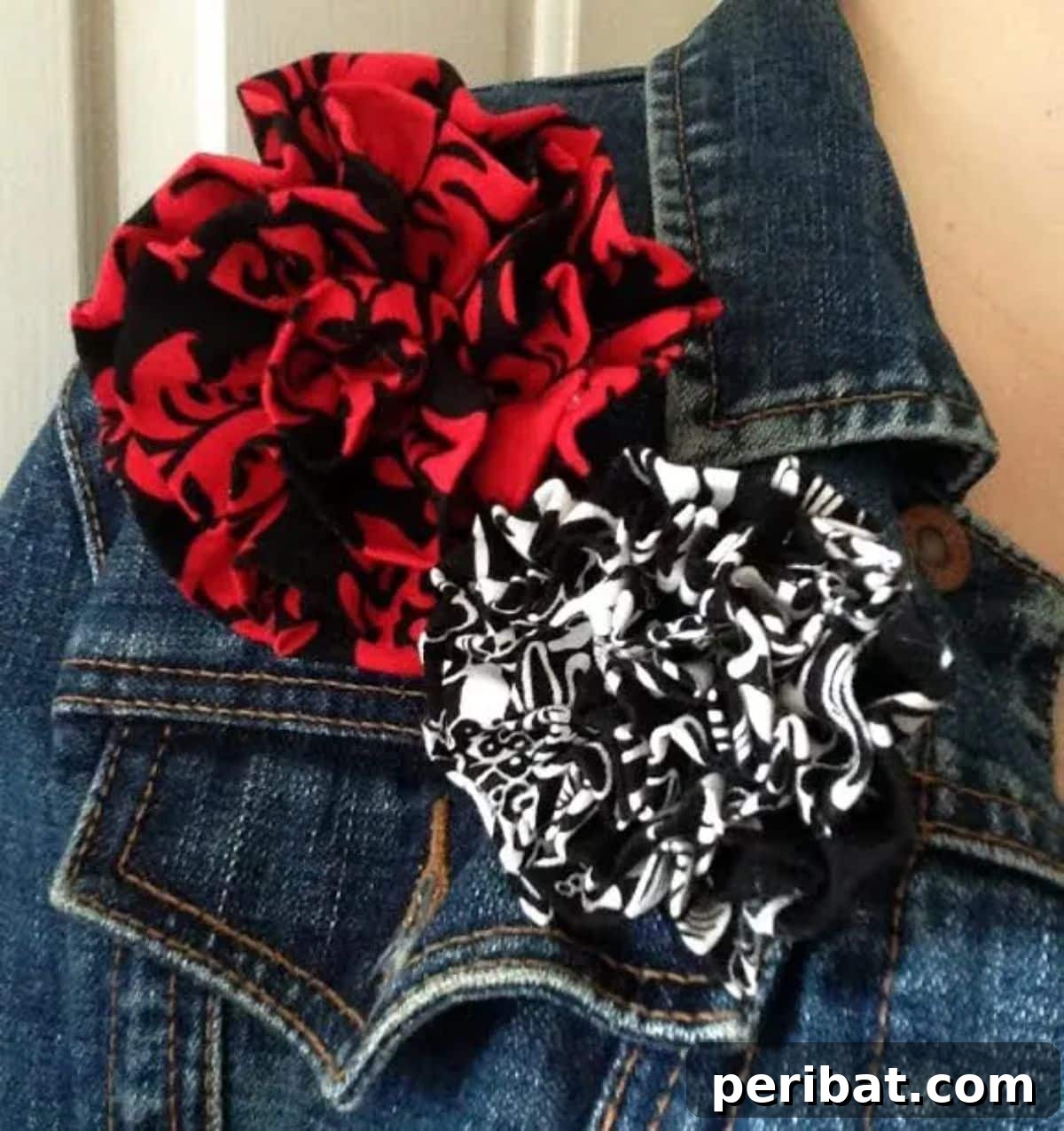 Handmade Hugs: 34 Practical DIY Gifts for Your Sister 11 10-Minute Fabric Flower Tutorial No Sewing Machine Required
