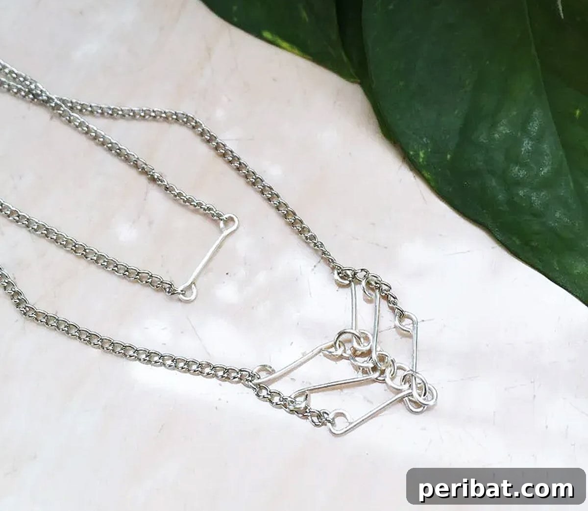 52 Inspiring DIY Necklace Ideas and Kits for Stunning Handmade Jewelry 36 chic wire necklace demonstrating elegant craftsmanship