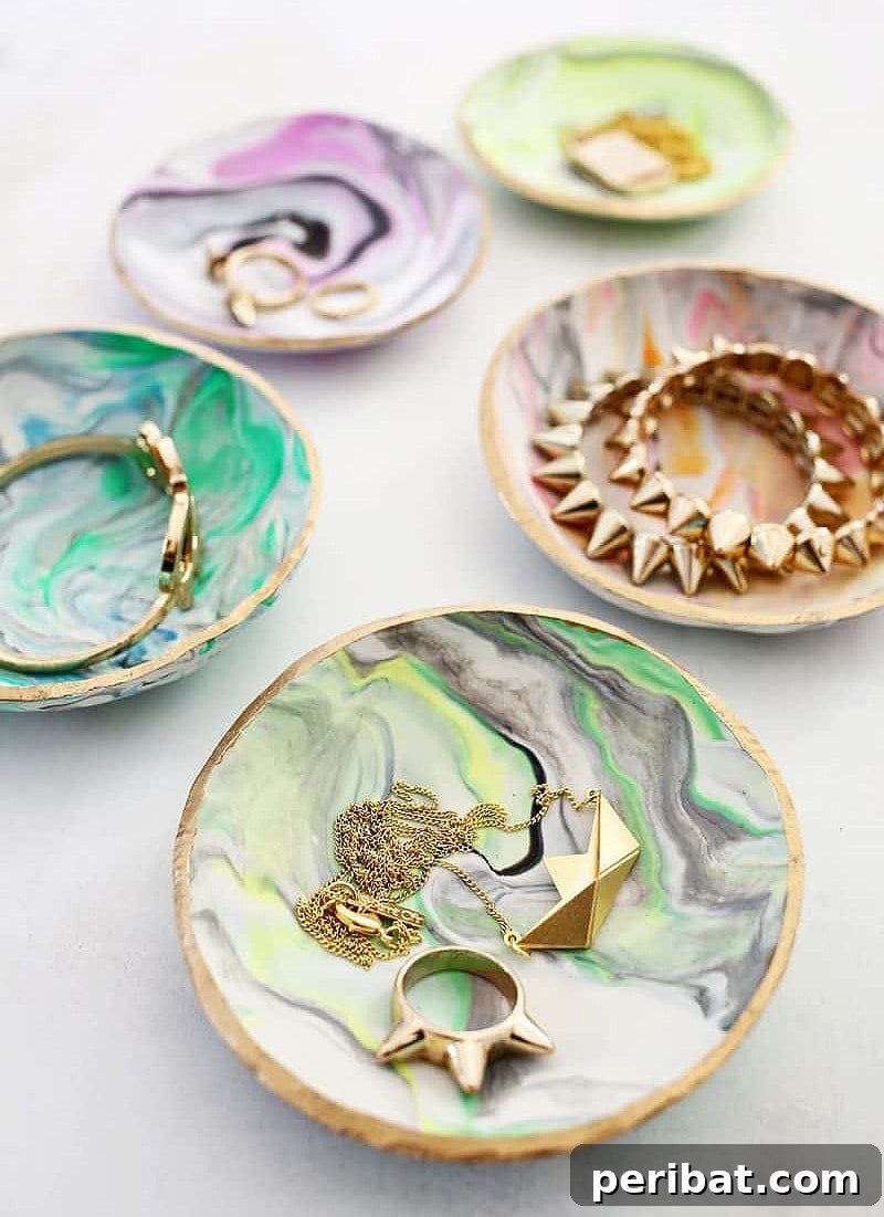 five marbled clay ring dish