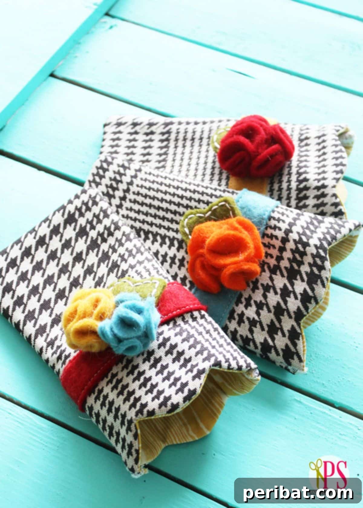 39 Adorable Handmade Gifts for Your Daughter 15 DIY Scalloped Sunglasses Case for Style and Protection