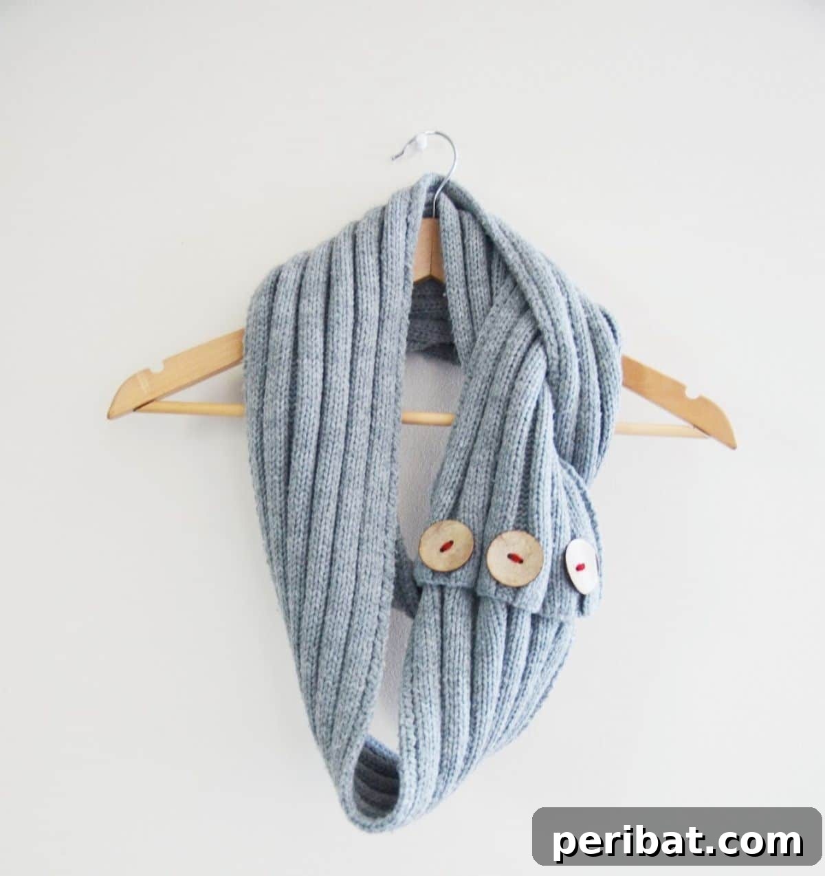 41 Loving Handmade Gifts for Your Wife 38 DIY Buttoned Up Infinity Scarf for Fall Fashion