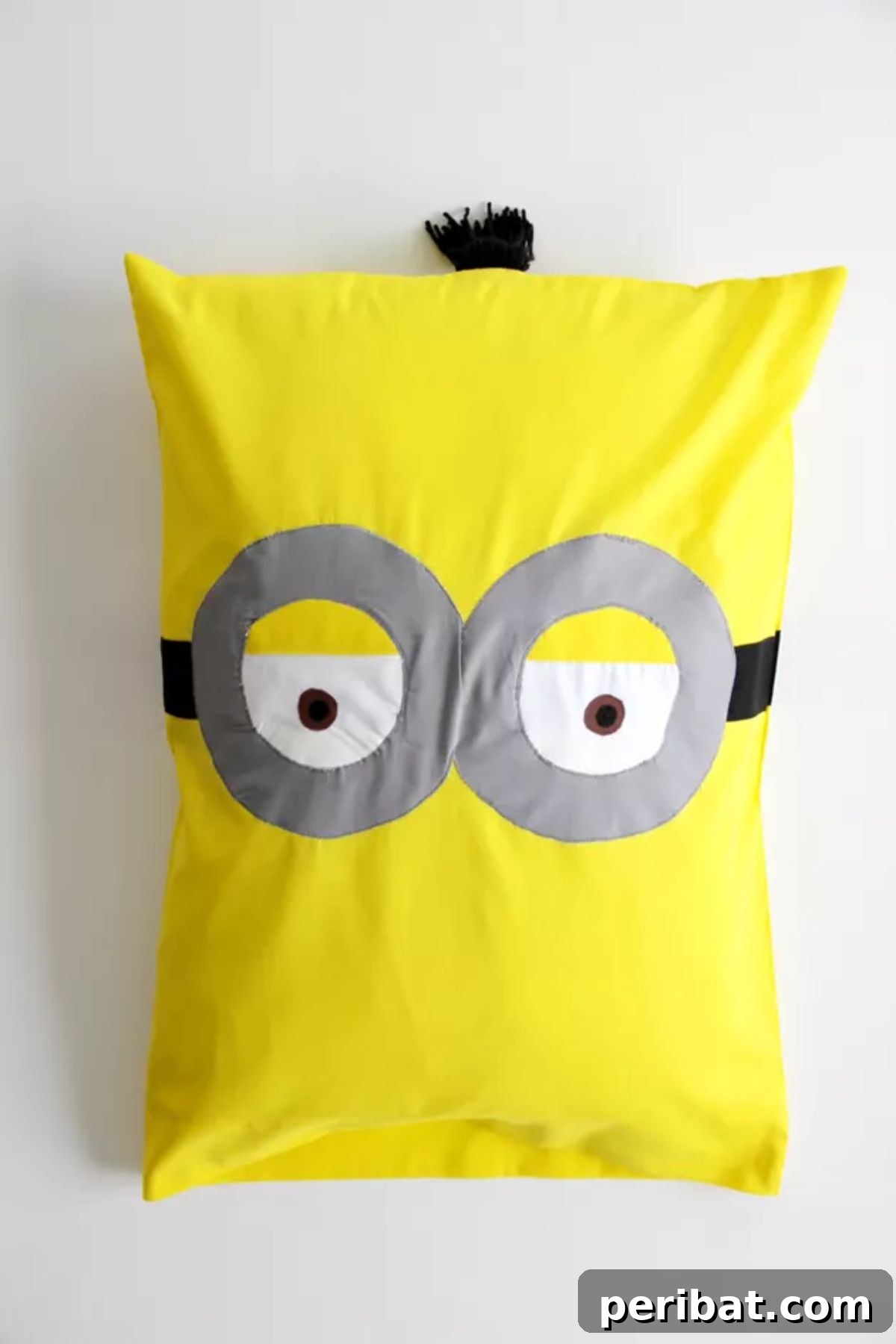 Stitch Your Style: Inspiring DIY Pillowcase Crafts 6 DIY Minion Pillowcase