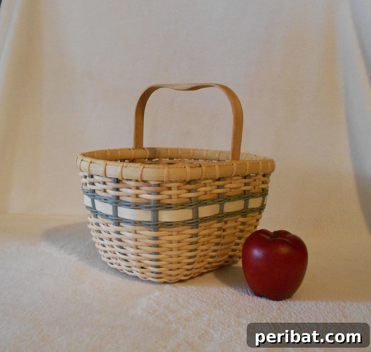 20 Creative DIY Basketry Projects & Kits 18 biscuit basket and apple