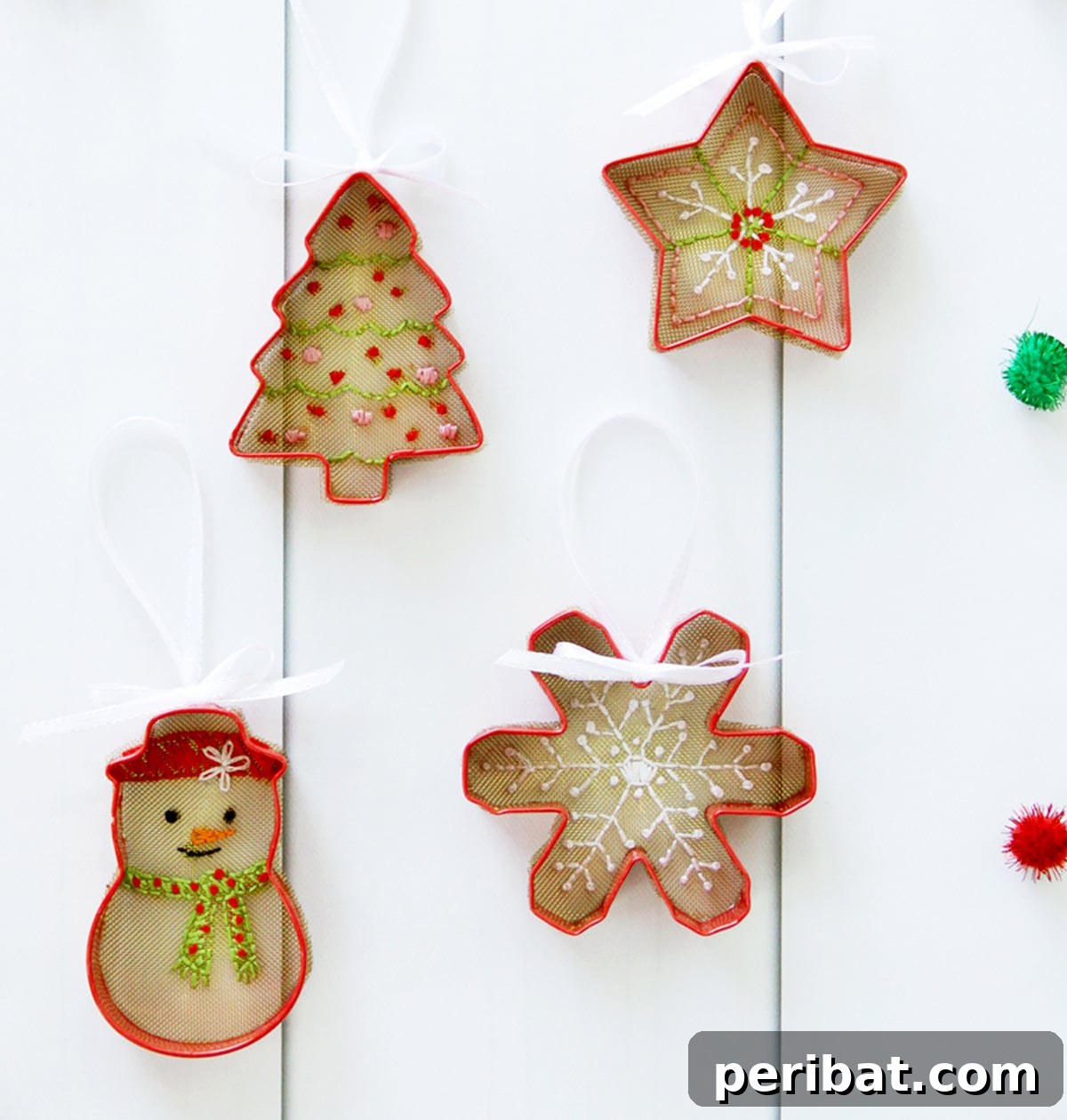 Stitch Your Way to a Merry Christmas: 48 DIY Embroidery Designs 31 Unique ornaments that creatively combine cookie cutters and mesh, adorned with simple embroidery.