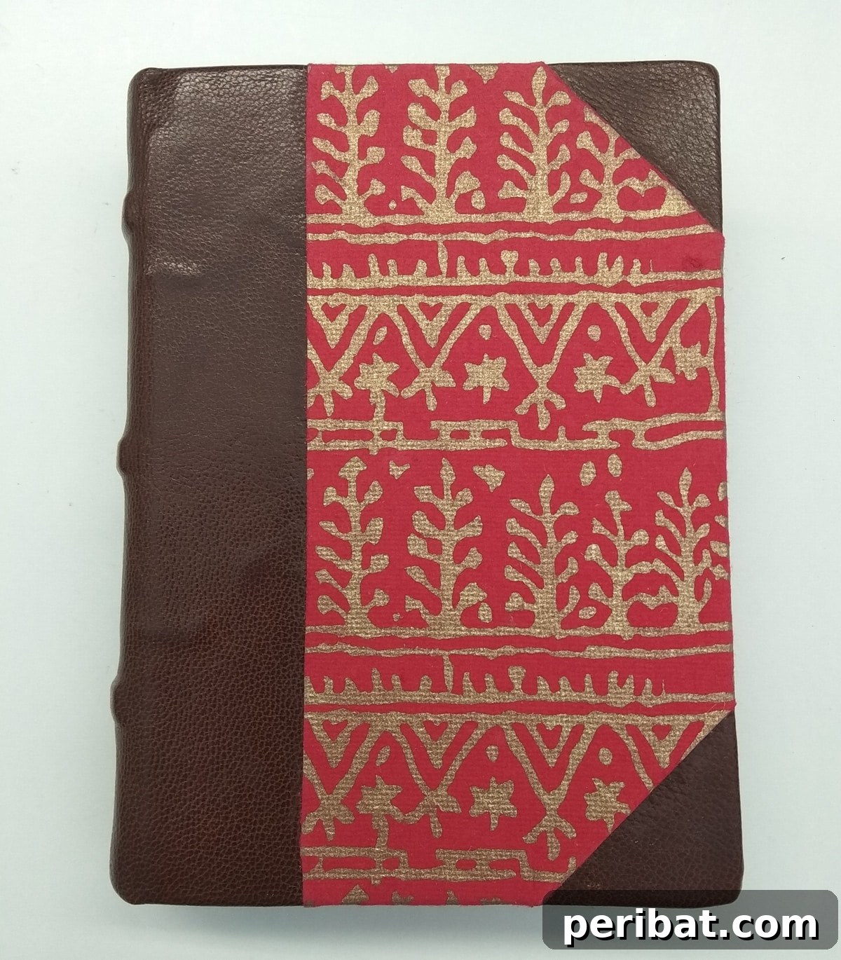 Bind Your Own Books 21 Creative DIY Projects 12 leather bookbinding