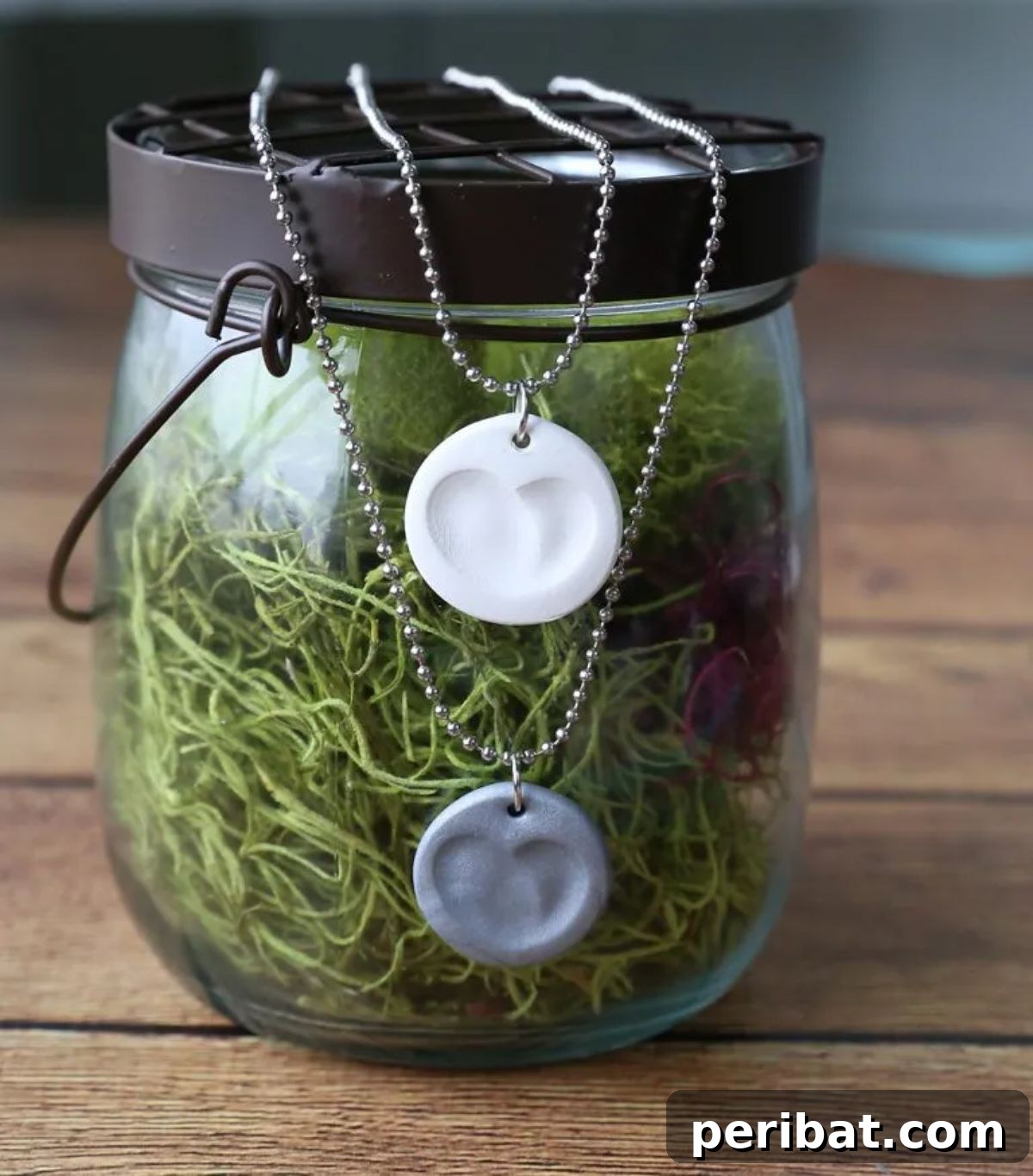 DIY fingerprint necklace, personalized jewelry, unique sentimental gift for girlfriend