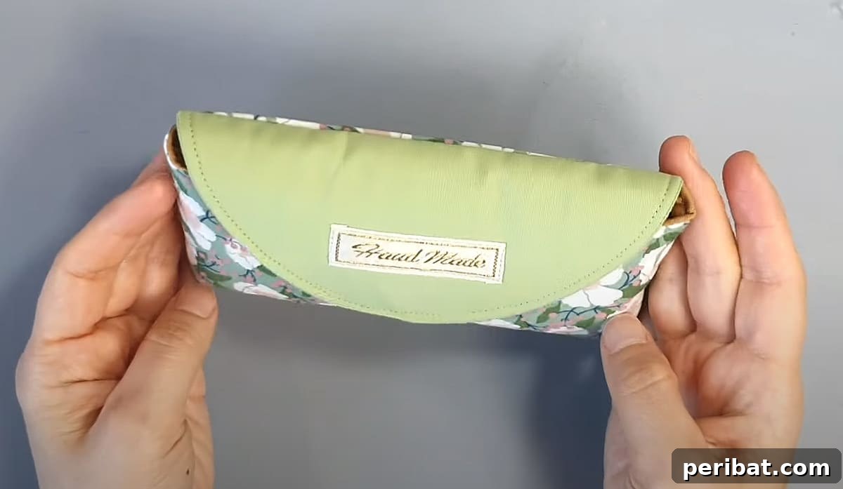 Craft Your Own Stylish Sunglass Cases 11 sunglass pouch stand out