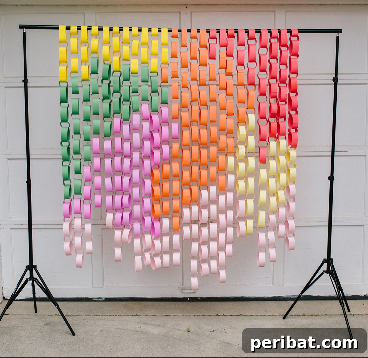 basket weave paper chain backdrop