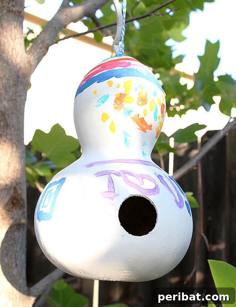 45 Creative DIY Birdhouse Projects 26 bird house shaped like gourd