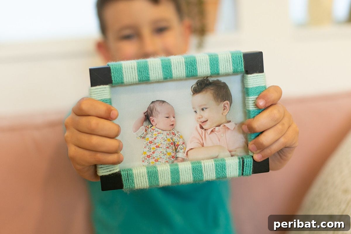 45 Inspiring DIY Photo Frame Projects 33 Kid-Friendly Yarn-Wrapped Picture Frame