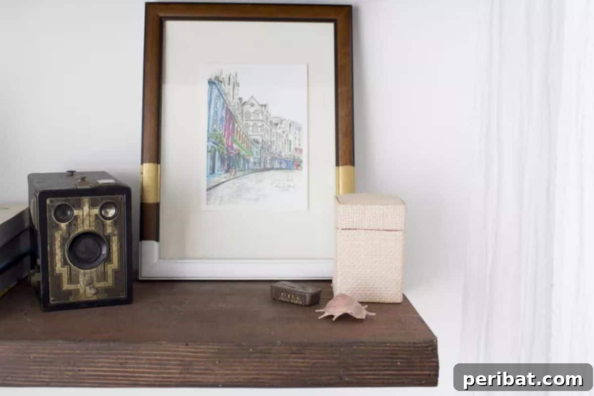45 Inspiring DIY Photo Frame Projects 38 DIY Painted Picture Frame
