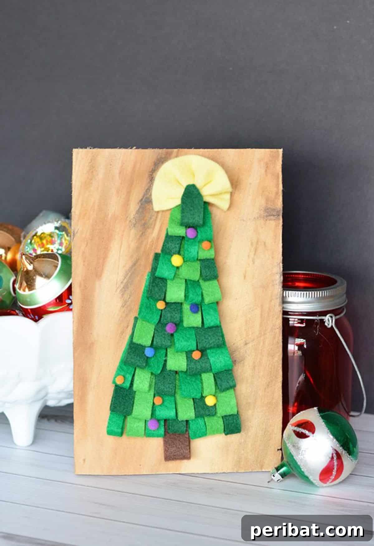 DIY Felt Christmas Tree Pallet Sign