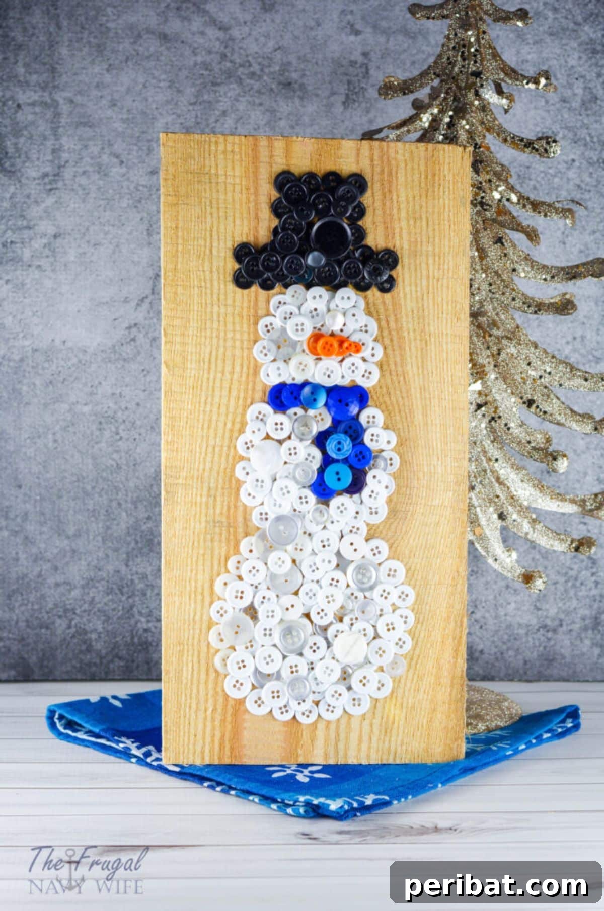 29 Creative Button Art Projects from Upcycled Buttons 10 Easy DIY Button Snowman Art