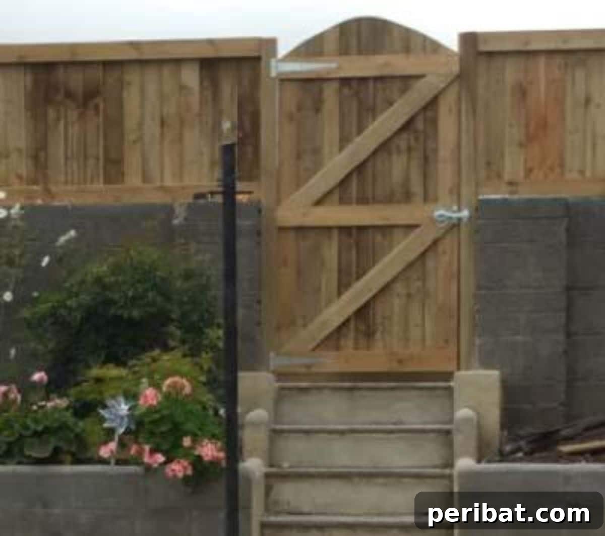 20 Creative DIY Garden Gate Designs 15 Traditional DIY garden gate constructed in a sturdy ledge and brace style.