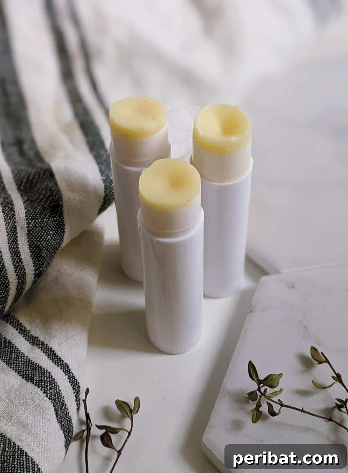 25 Homemade Lip Balm Recipes and Essential Supplies 16 DIY Beeswax Lip Balm: A simple and effective pure lip moisturizer with a protective beeswax base.