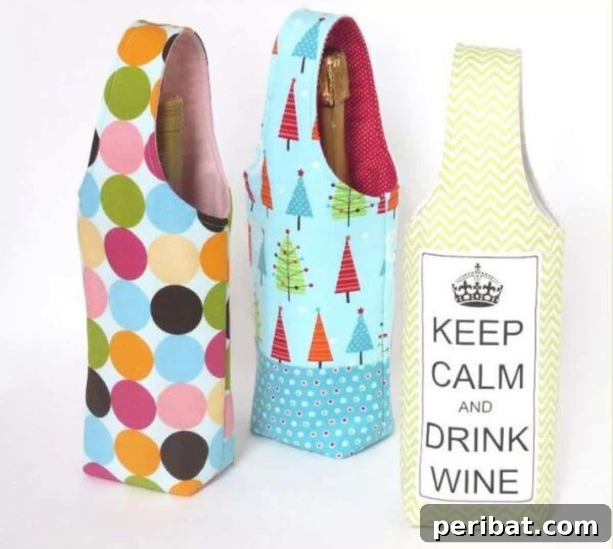 22 Creative DIY Wine Gift Bags 14 DIY Wine Totes Reversible Sewing Pattern - practical, padded, and stylish.