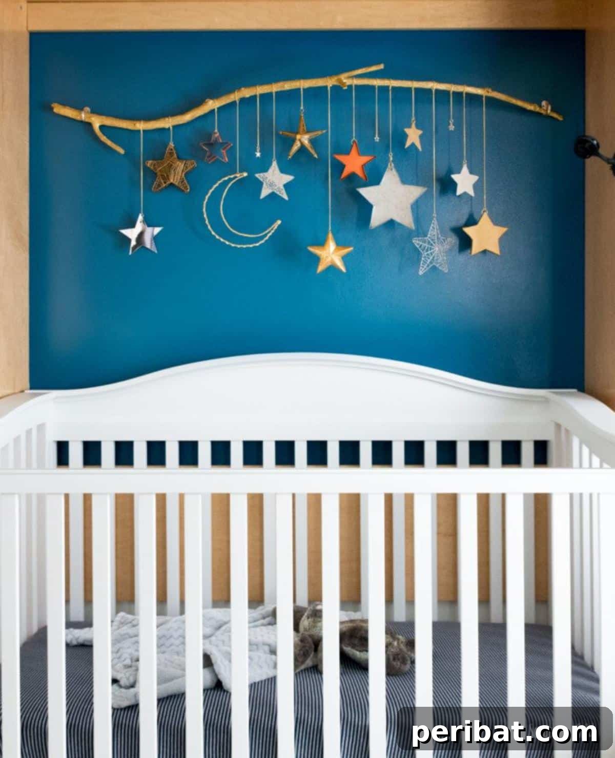 DIY Baby Mobile With Stars and a Moon