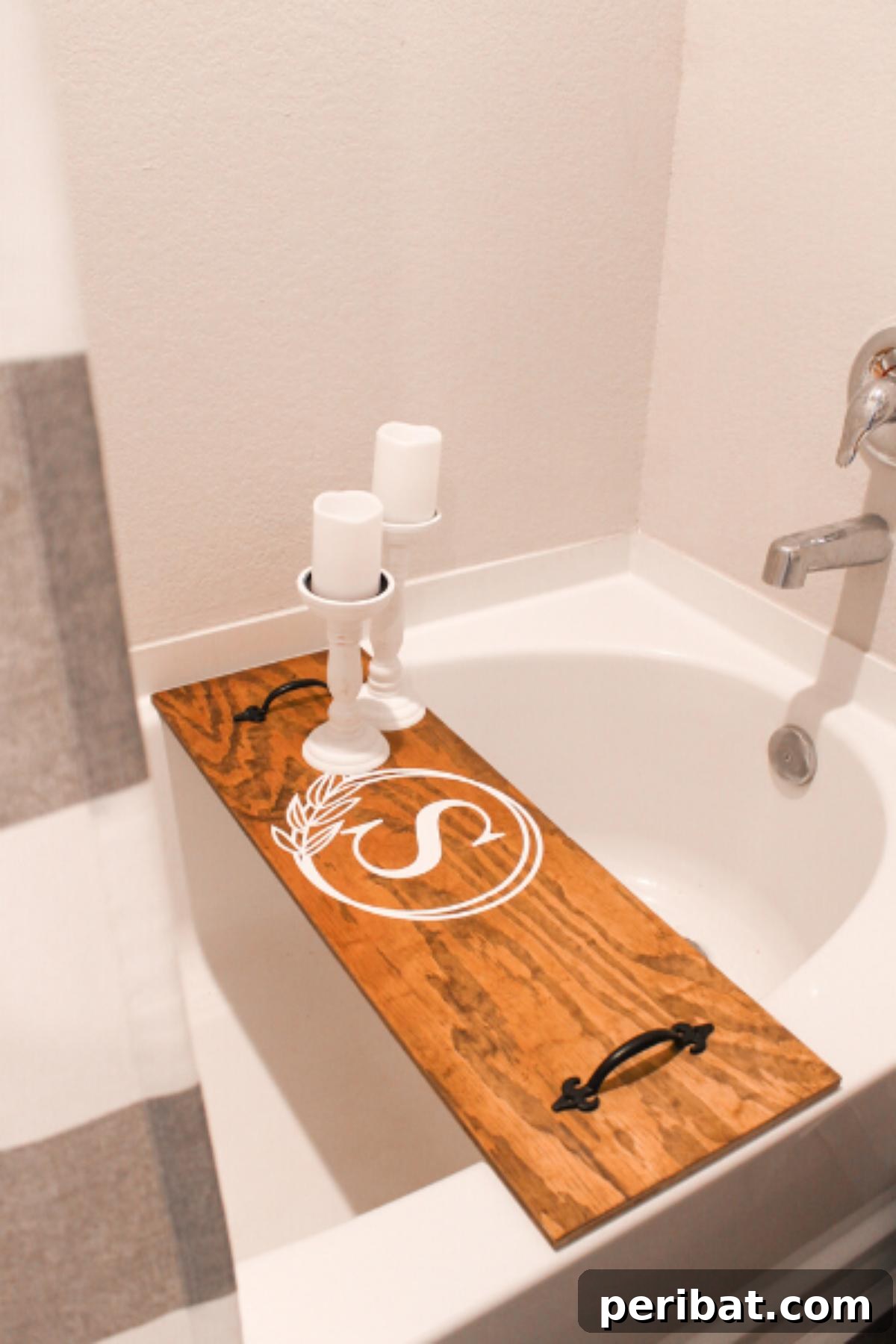 Crafted Bath Trays: Practical Elegance for Your Soak 6 DIY Bathtub Caddy