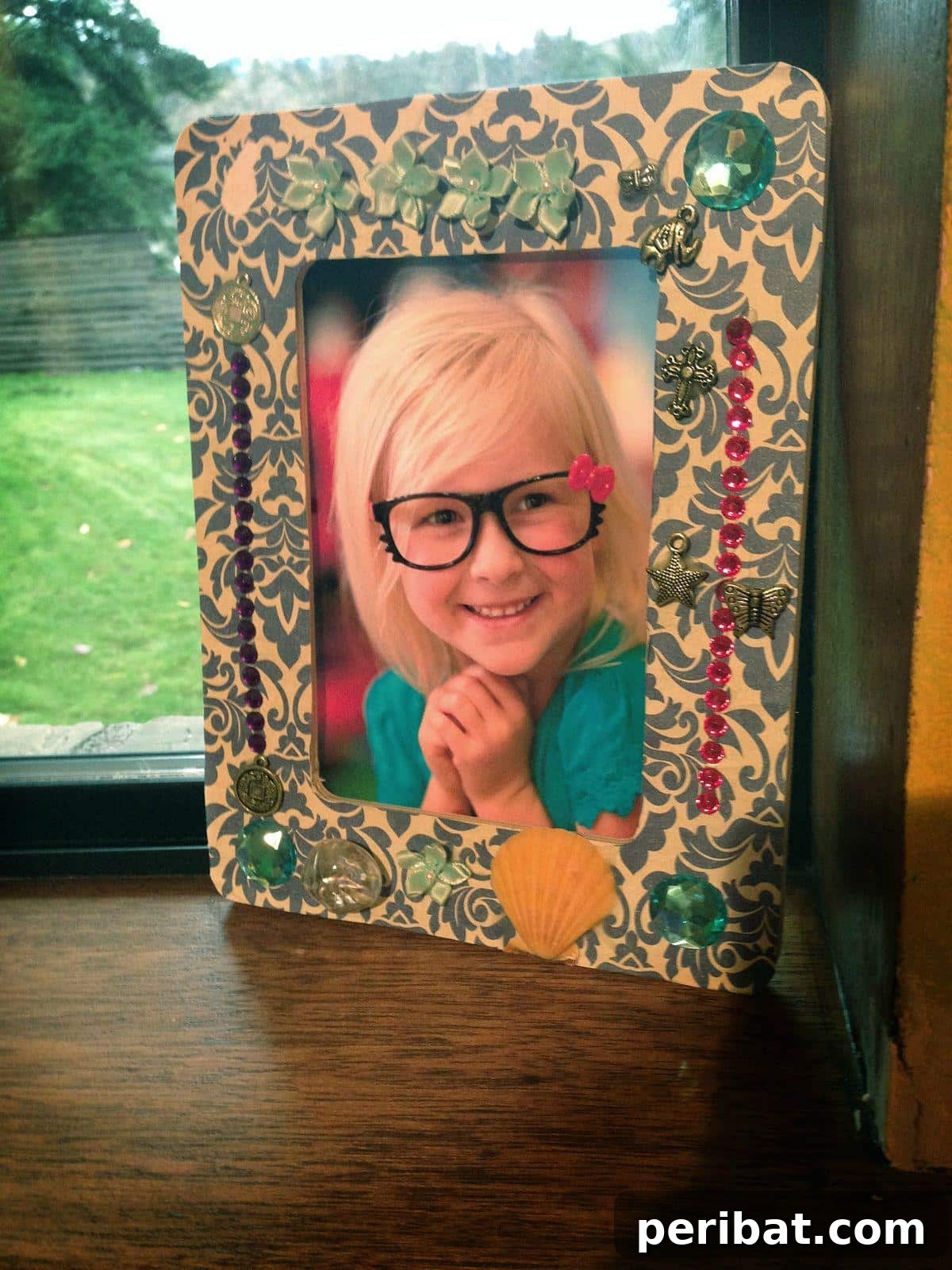 Dad Builds a Magical Indoor Tree, Turning Daughter's Bedroom Into a Dreamland 31 Daughter's photo kept in the room for motivation during tough times