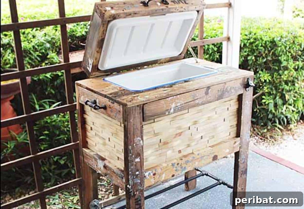 Homemade Patio Refreshment Stations 26 Rustic Pallet Patio Cooler Box