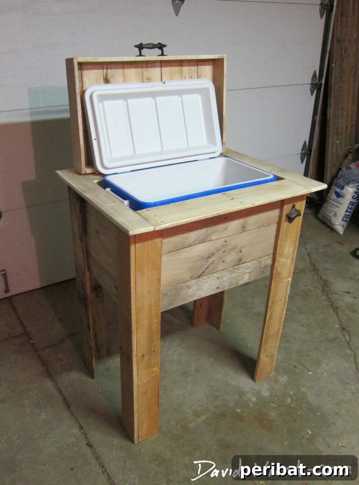 Homemade Patio Refreshment Stations 29 Wood Pallet- Rustic Outdoor Cooler Stand