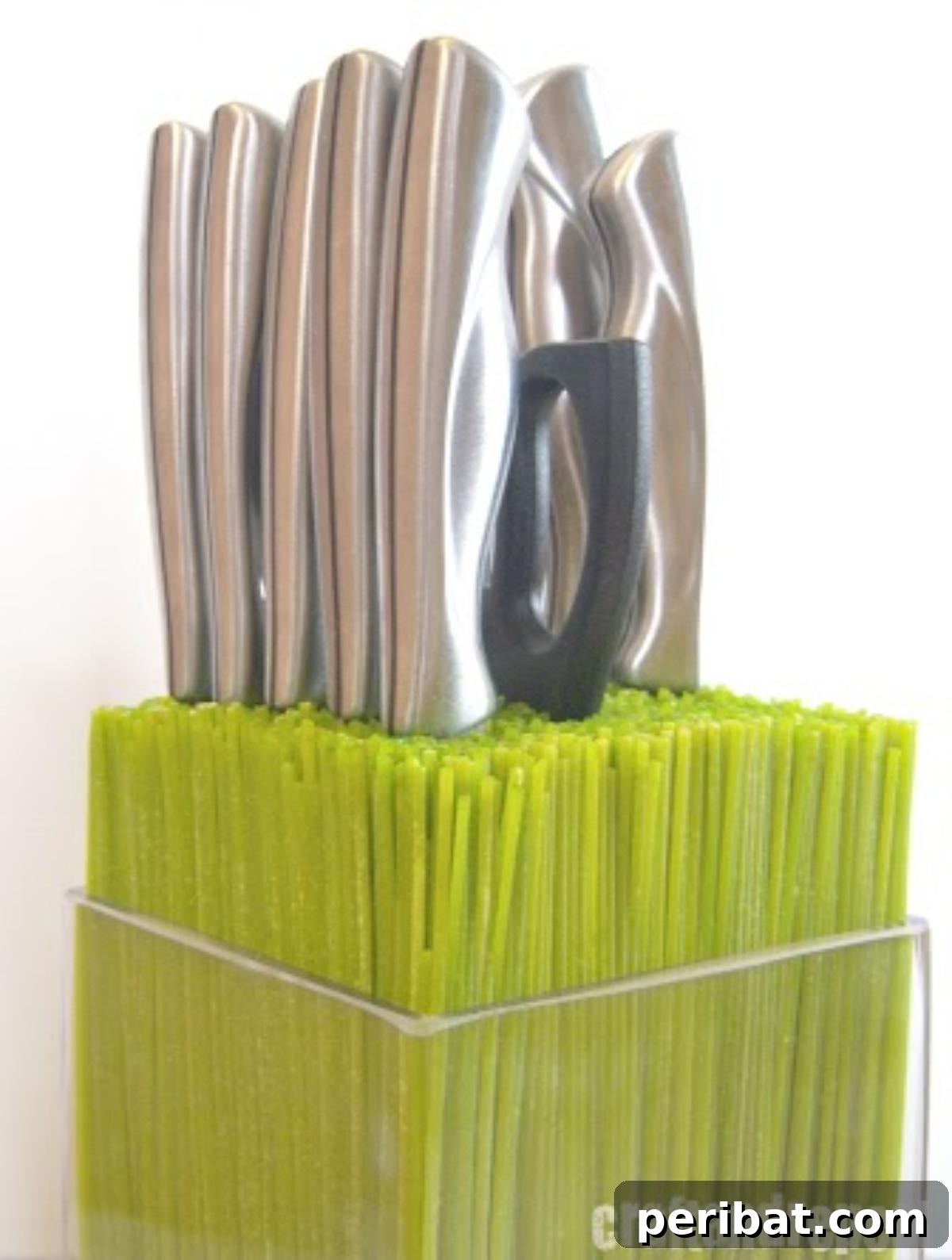 Elevate Your Knife Collection: 22 DIY Display Projects 12 DIY Knife Garden – A Universal Knife Holder