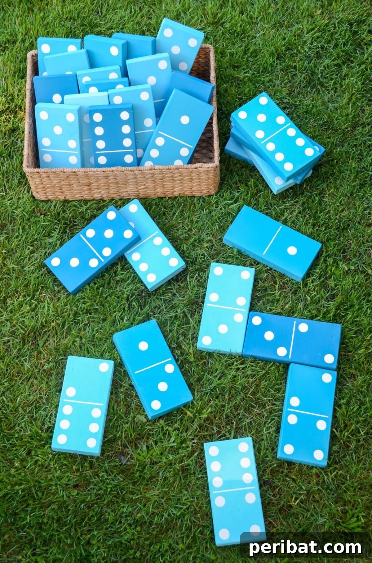 Handmade Wedding Games Your Guests Will Love 10 DIY Lawn Dominoes