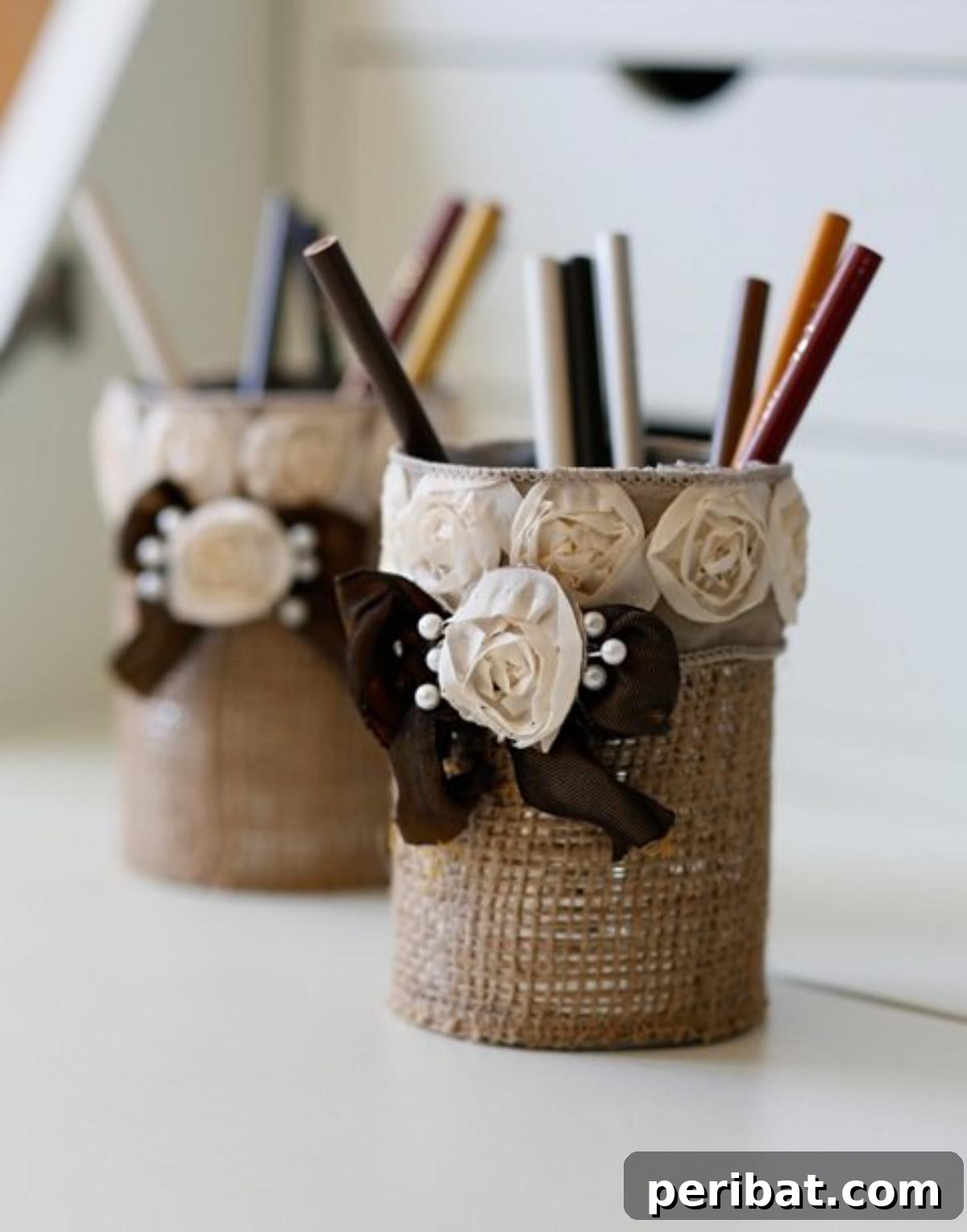 43 DIY Home Office Upgrades for Your Perfect Workspace 8 DIY Burlap Pencil Holders