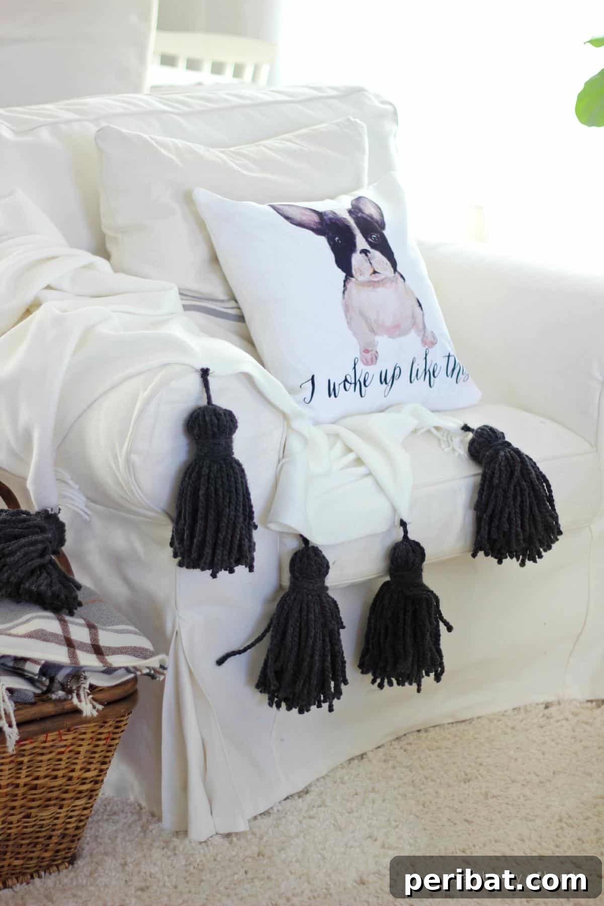 32 Cozy DIY Throw Blanket Ideas 12 DIY Chunky Tassel Throw