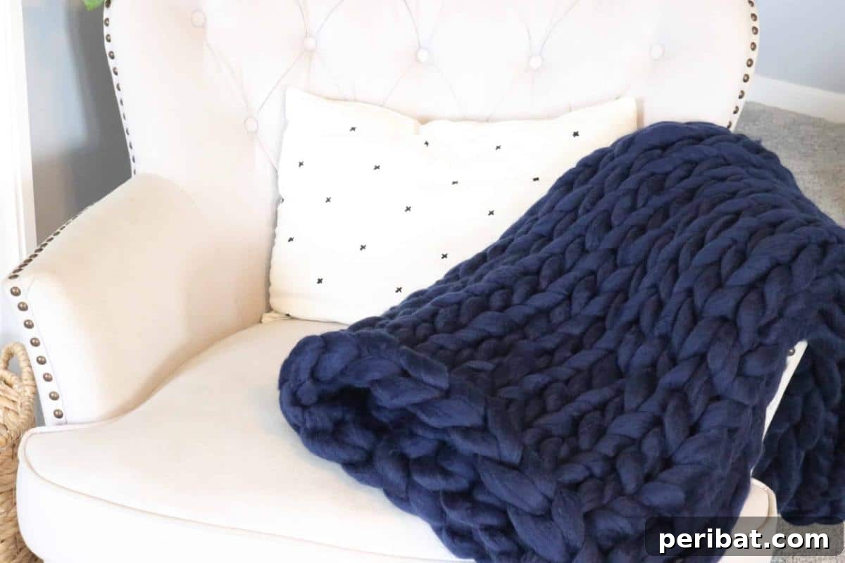 32 Cozy DIY Throw Blanket Ideas 22 No Tools Required DIY Chunky Knit Blanket