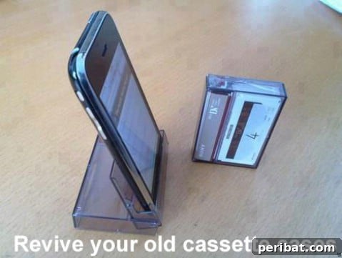 250 Smart Life Hacks to Simplify Your Life 162 Old cassette tape as an iPhone holder