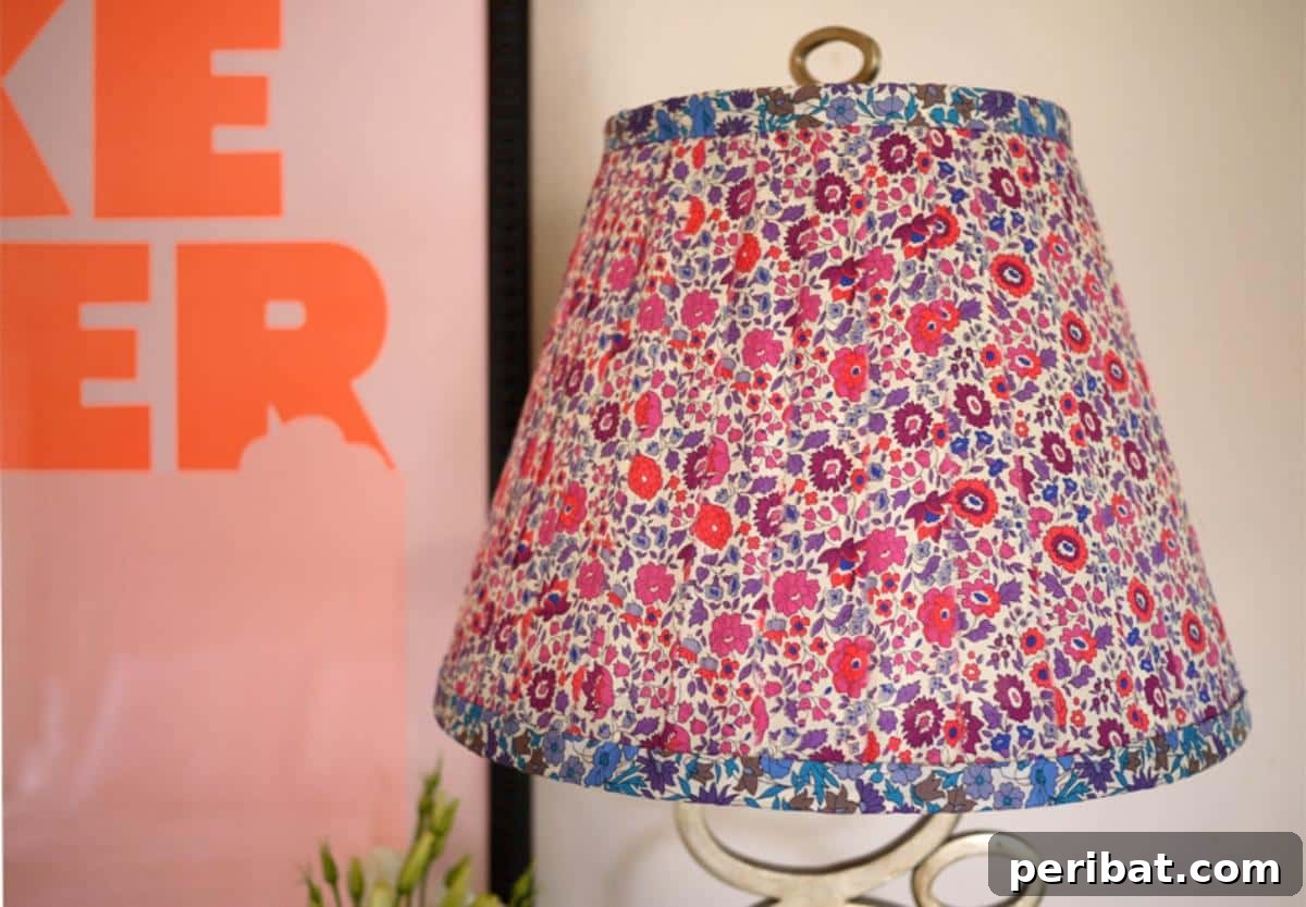 50 Creative DIY Lampshade Makeovers 24 DIY Floral Lampshade
