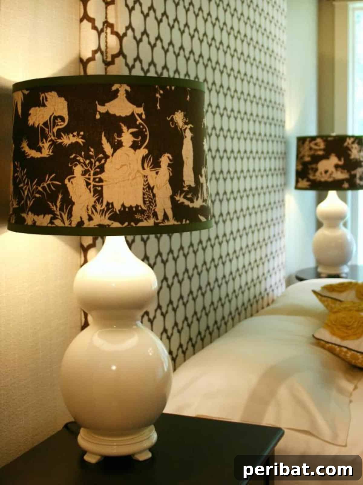 50 Creative DIY Lampshade Makeovers 7 Custom Fabric-Covered Lampshade With Ribbon