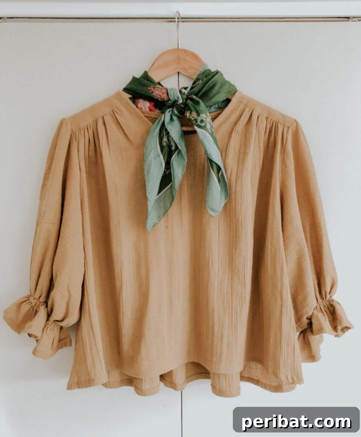 39 Stylish Blouse Sewing Projects 34 Puff Sleeve Top