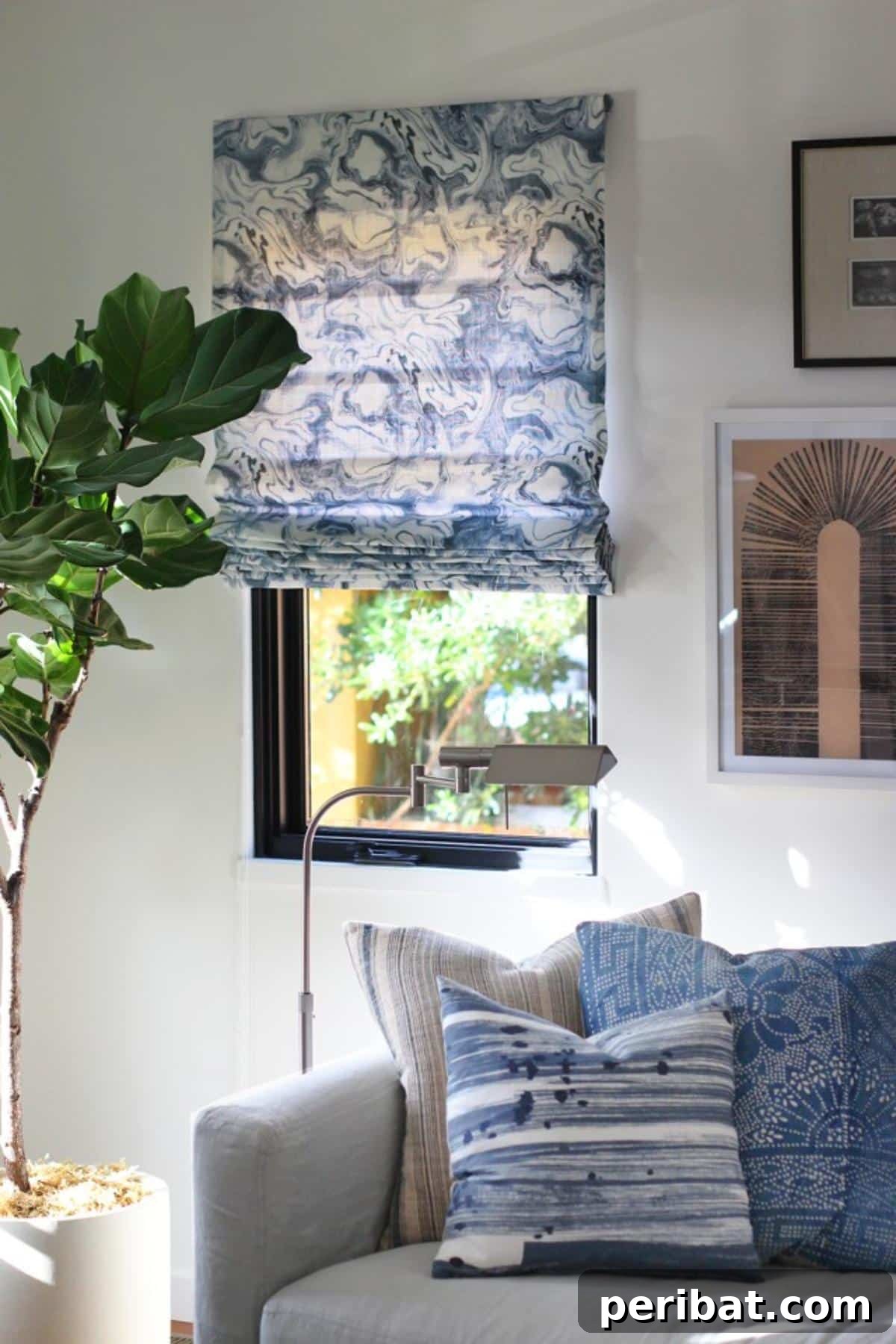 20 Clever DIY Roman Shade Ideas 6 DIY Roman Shades made from repurposed mini blinds.