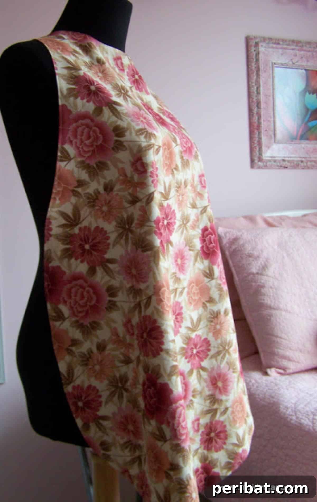 Unlock Your Creativity: 38 Beginner Sewing Projects 35 A practical Adult Apron-Style Bib, offering full coverage.