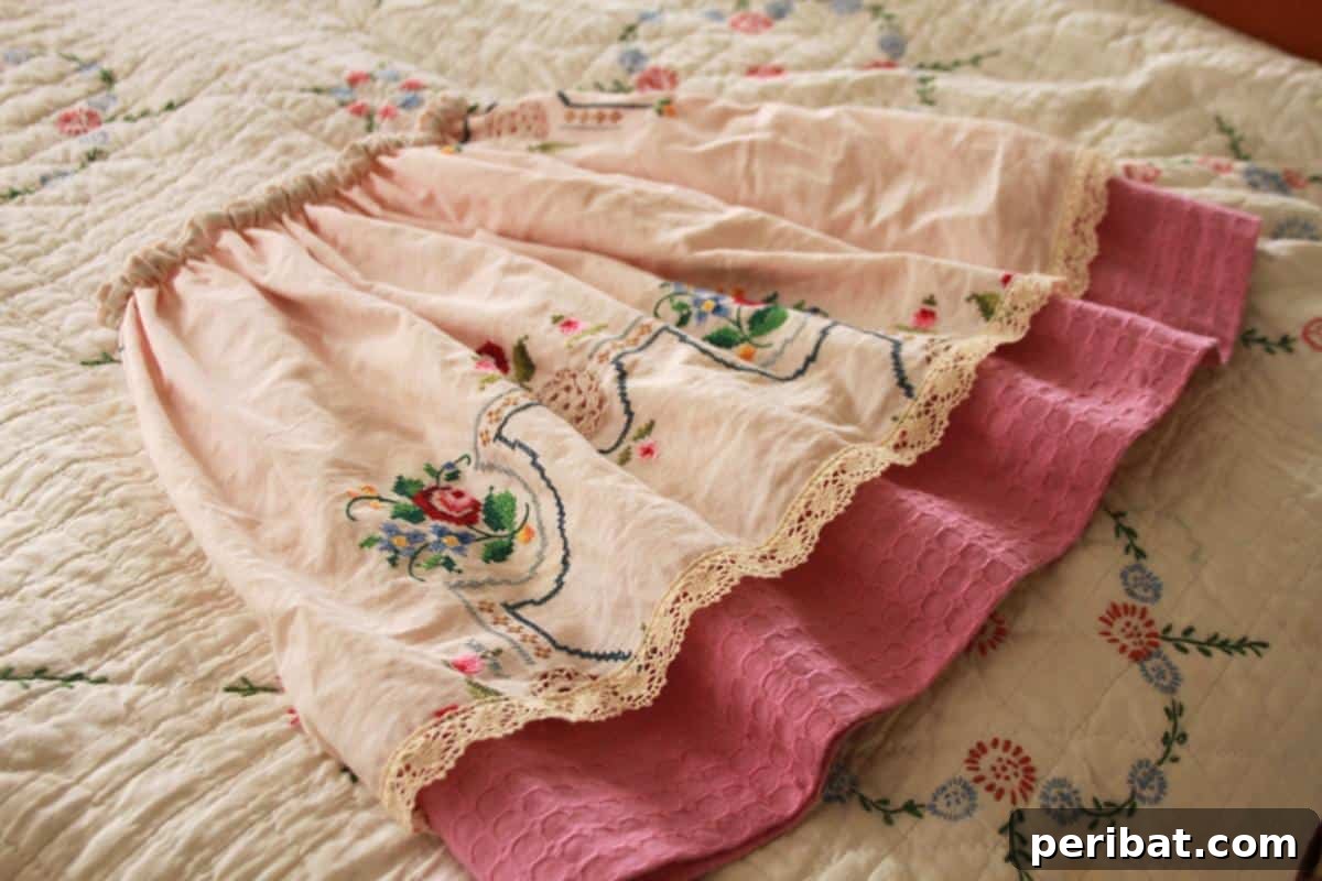 Sewing Through the Thirties: 28 Classic Patterns 10 Simple Reversible Skirt