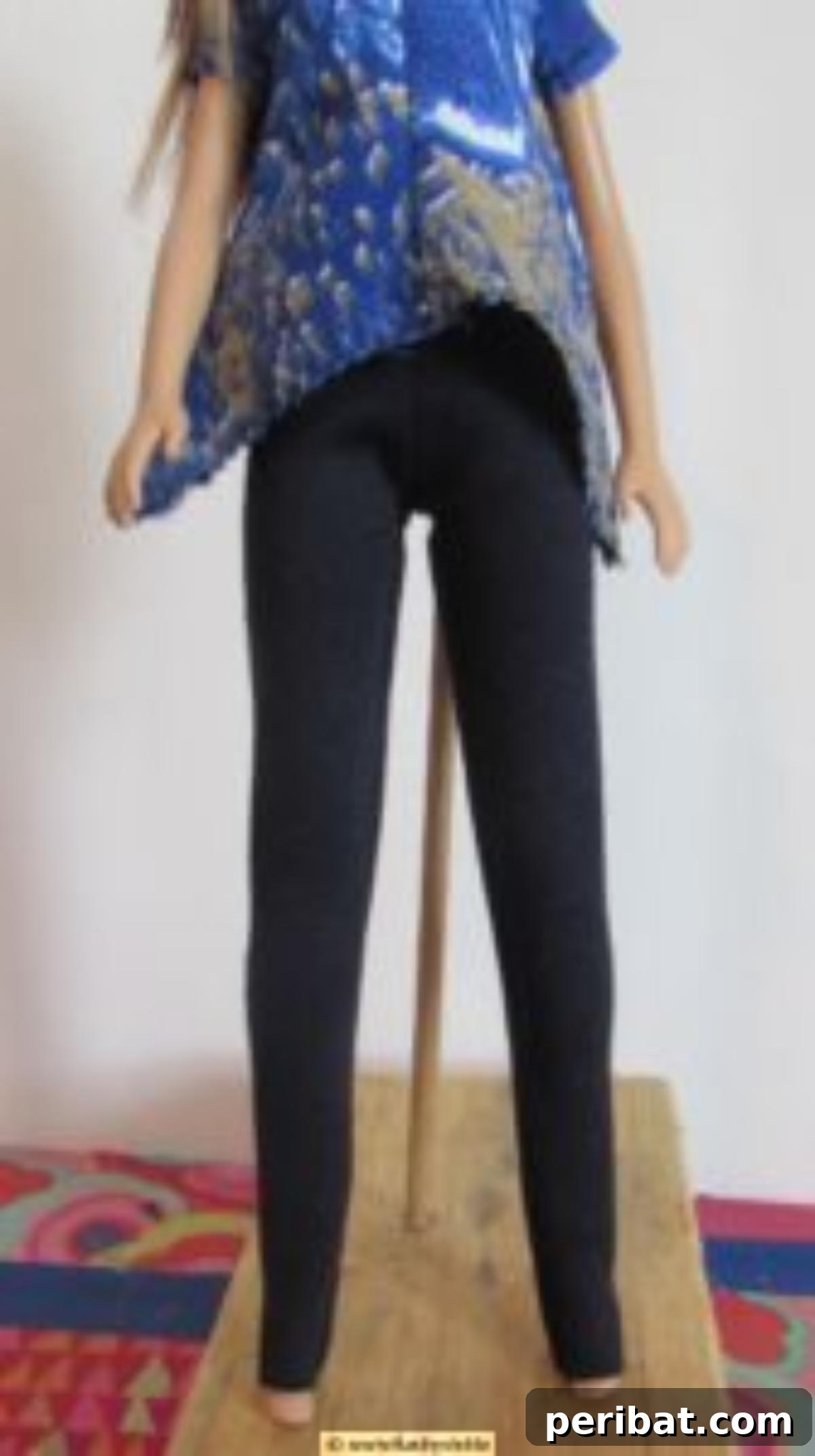 19 Barbie Doll Wardrobe Patterns 13 Leggings for Barbie
