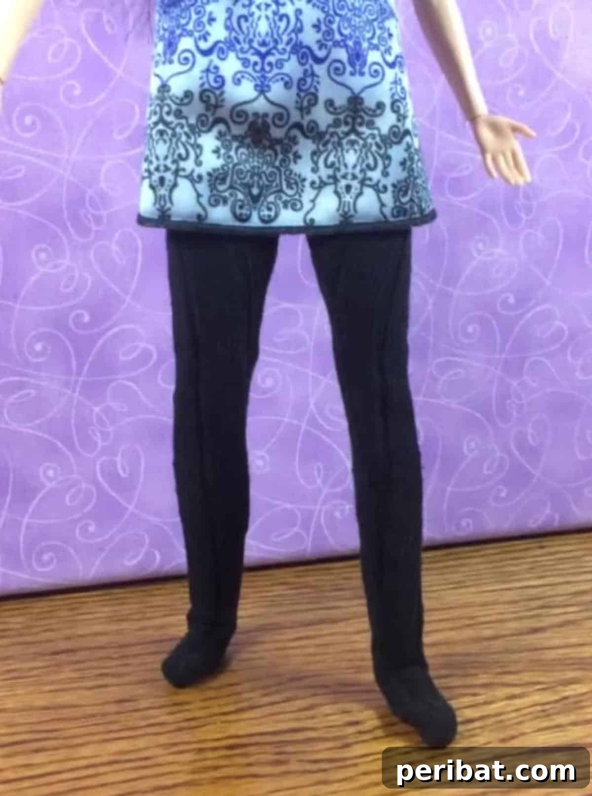 19 Barbie Doll Wardrobe Patterns 14 DIY Tights for Dolls