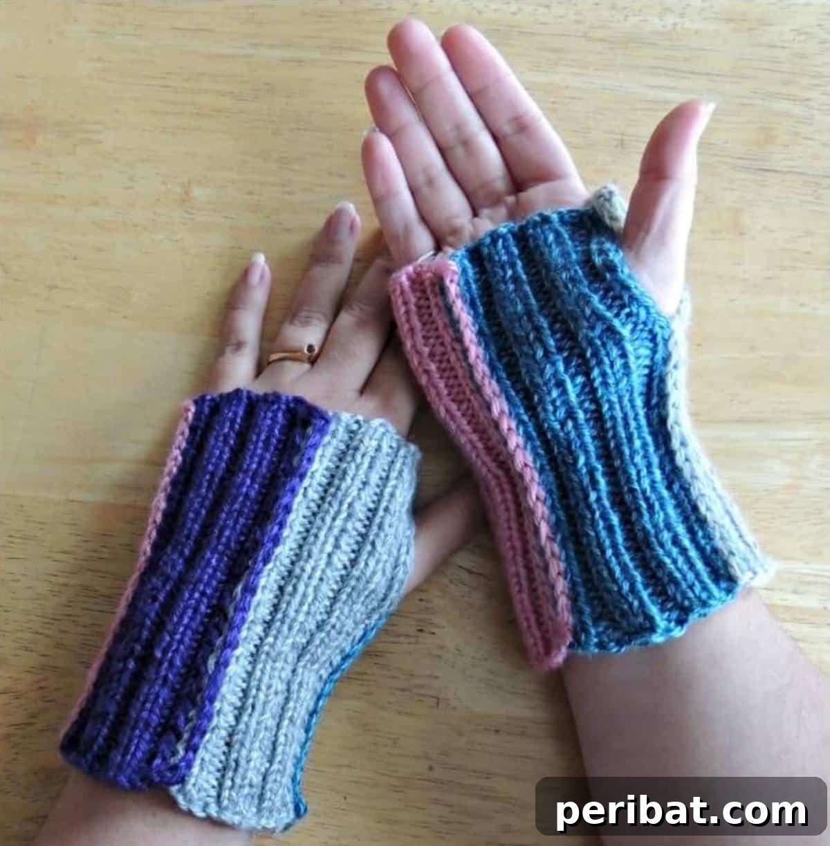 Stripey Mitts
