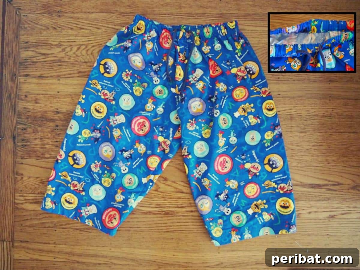 Comfortable men's pyjama pants, a great free sewing pattern.