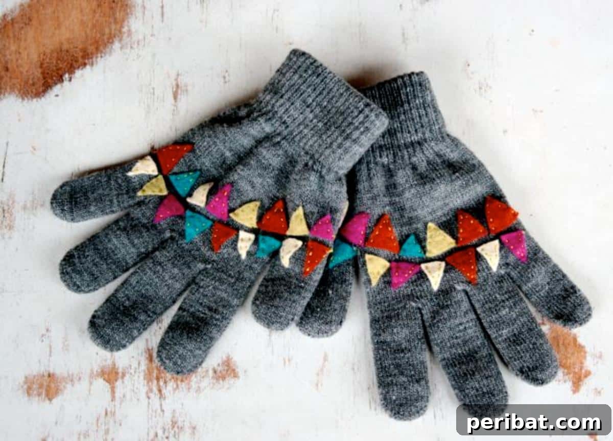 DIY Bunting Gloves