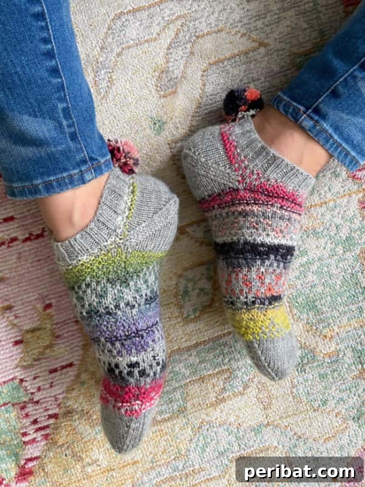 38 Cozy Sock Knitting Patterns 16 Stylish Swell Socks featuring an engaging mosaic stitch pattern.
