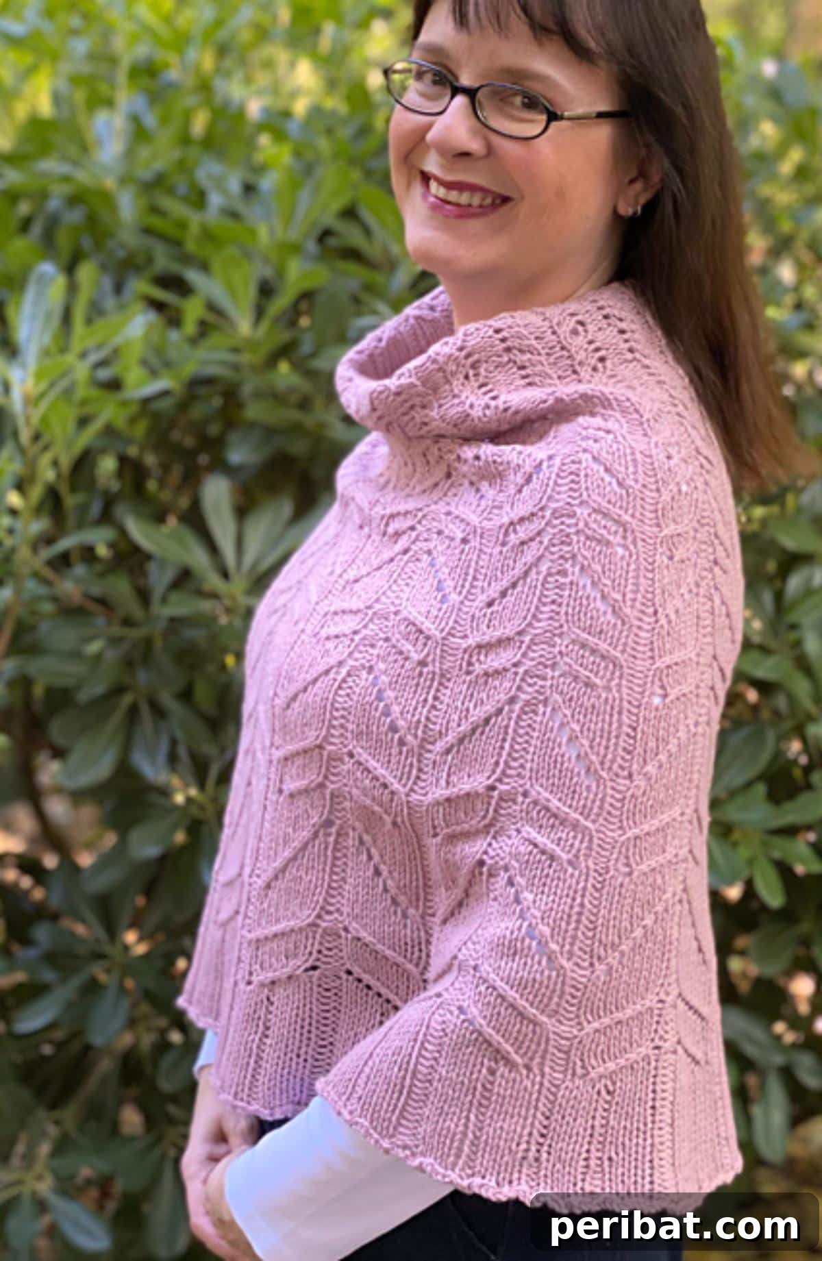 29 Stylish Poncho Knitting Patterns 12 Aguàz Poncho