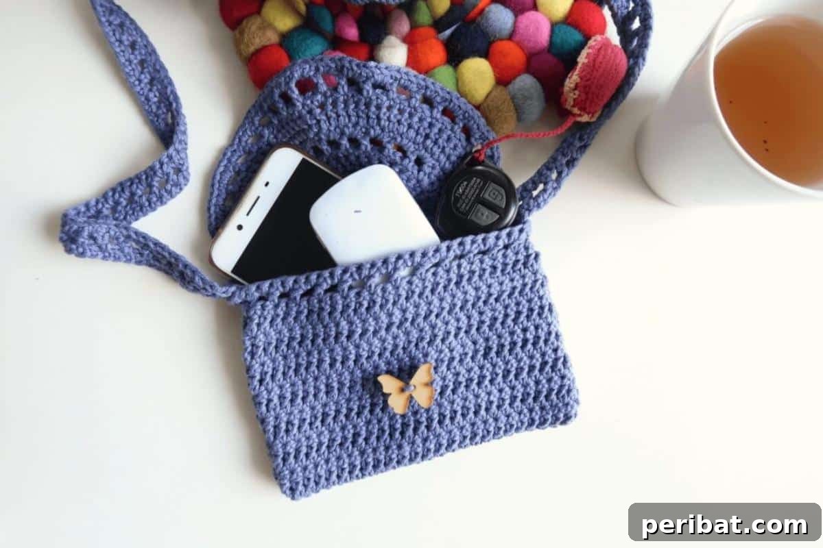 Boho-chic Eyelet Crochet Bag