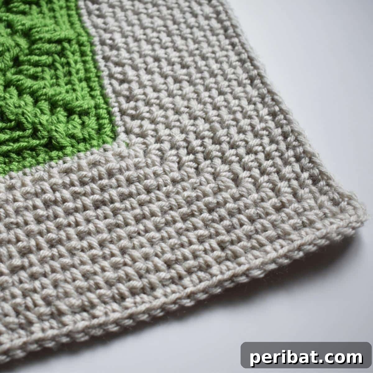 37 Stunning Crochet Edging Designs 11 Moss Stitch Crochet Border creating a dense and textured edge.